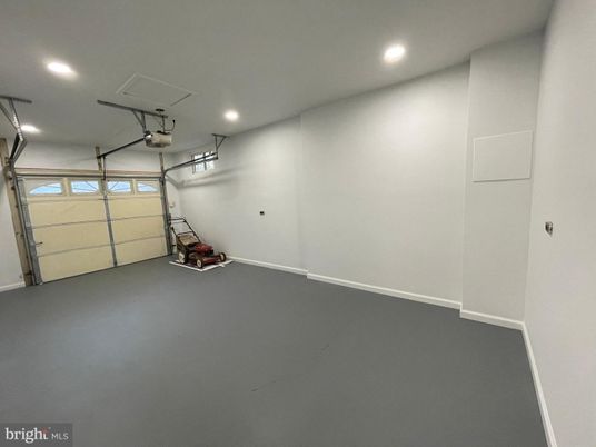 Garage, Interior, Recessed Lighting