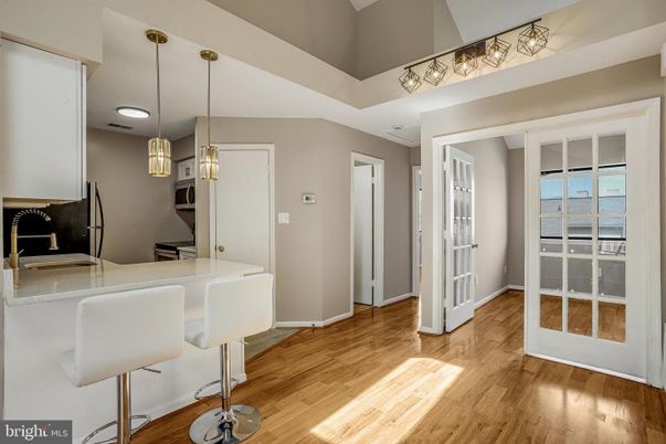 Interior, Kitchen, Pendant Lights, Wood Texture Flooring