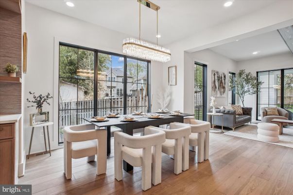 Chandelier, Dining room, Interior, Recessed Lighting, Wood Texture Flooring