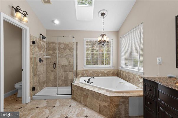 Bathroom, Glass Shower, Interior, Pendant Lights, Recessed Lighting