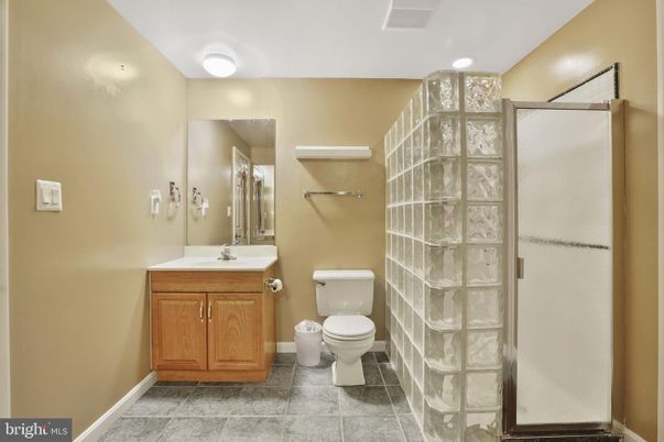 Bathroom, Interior, Recessed Lighting