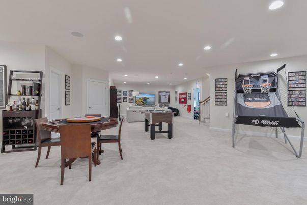 Billiard Table, Dining room, Game Room, Interior, Recessed Lighting