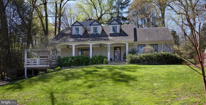 Exterior, Facade, Cape Cod