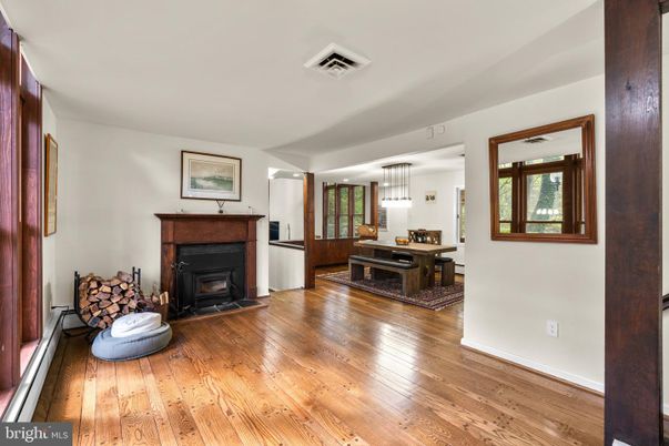 Dining room, Fireplace, Interior, Pendant Lights, Recessed Lighting, Wood Texture Flooring