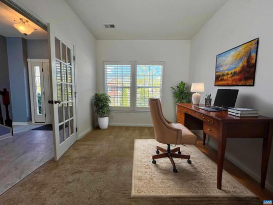 Home Office, Interior