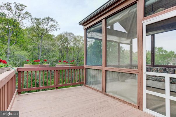 Exterior, Wood Texture Flooring