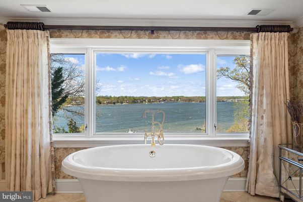 Bathroom, Free Standing Baths, Interior, Water