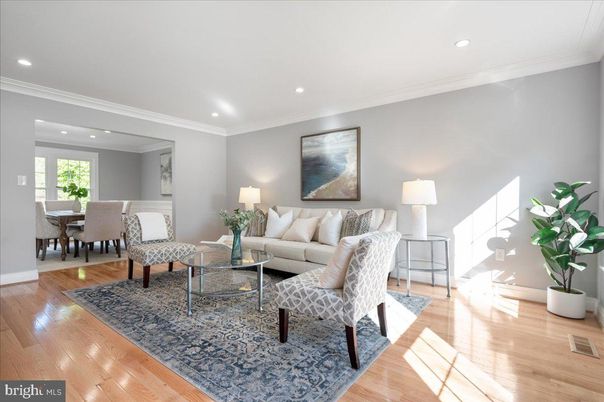 Dining room, Interior, Living room, Recessed Lighting, Wood Texture Flooring
