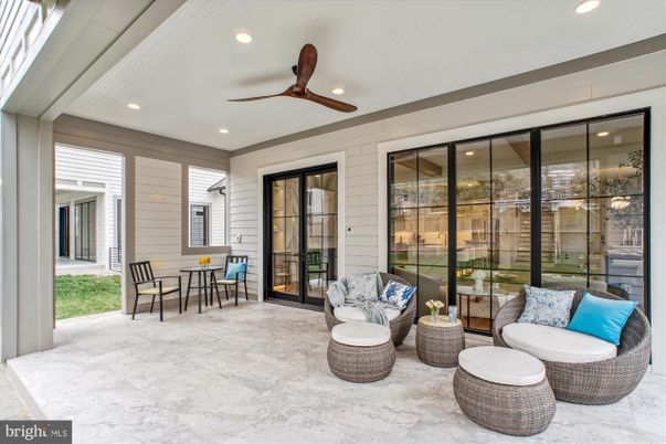 Exterior, Recessed Lighting