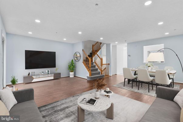 Dining room, Interior, Living room, Recessed Lighting, Wood Texture Flooring