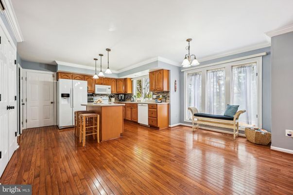 Interior, Kitchen, Pendant Lights, Wood Texture Flooring