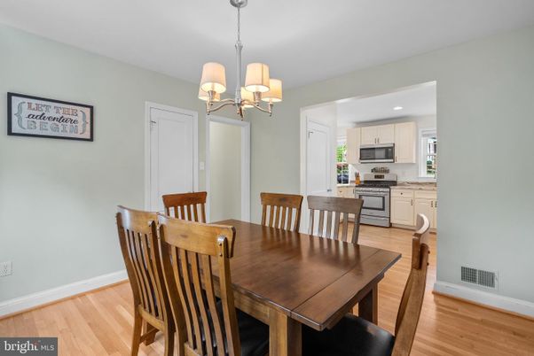 Chandelier, Dining room, Interior, Kitchen, Recessed Lighting, Wood Texture Flooring