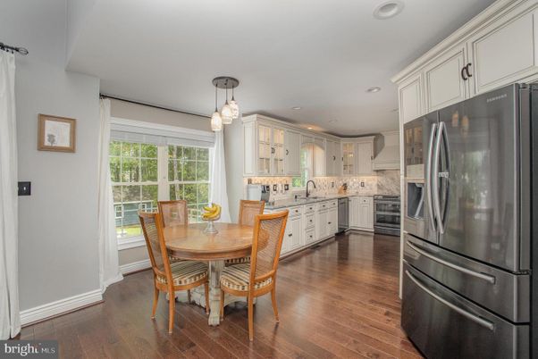 Dining room, Interior, Kitchen, Pendant Lights, Recessed Lighting, Wood Texture Flooring