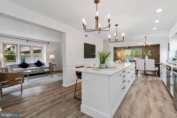 Chandelier, Dining room, Interior, Kitchen, Living room, Pendant Lights, Recessed Lighting, Wood Texture Flooring