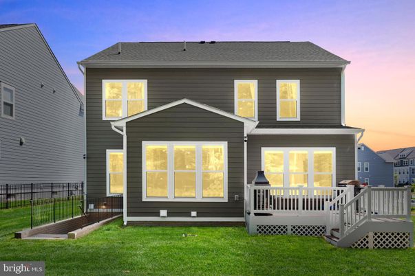 Exterior, Facade, American Foursquare