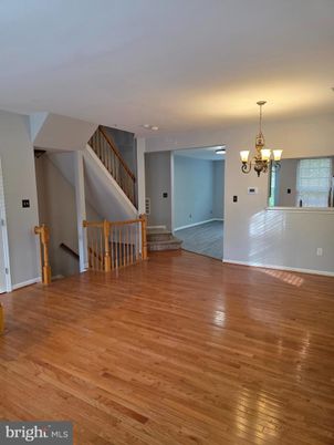 Chandelier, Empty room, Interior, Wood Texture Flooring