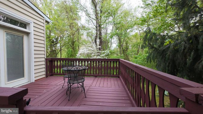 Exterior, Wood Texture Flooring