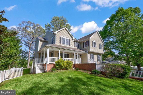 Backyard, Exterior, Facade, Queen Anne Victorian