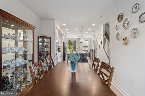 Dining room, Interior, Kitchen, Pendant Lights, Recessed Lighting, Wood Texture Flooring