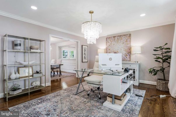 Chandelier, Home Office, Interior, Recessed Lighting, Wood Texture Flooring