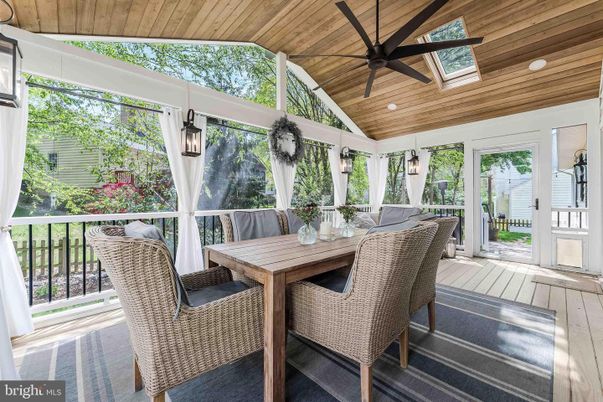 Dining room, Interior, Sun Room, Wooden Ceilings, Wood Texture Flooring