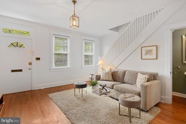 Interior, Living room, Pendant Lights, Wood Texture Flooring