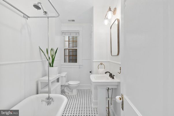 Bathroom, Interior