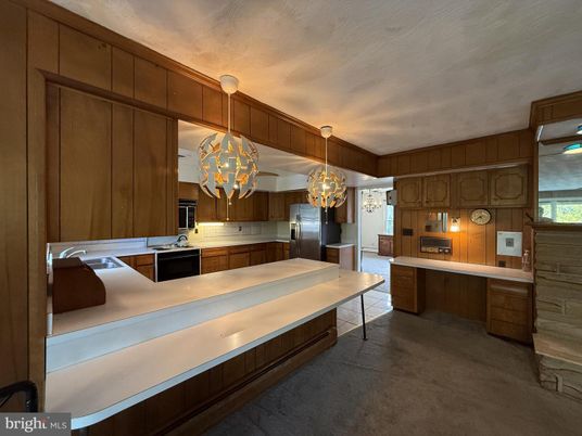 Chandelier, Interior, Kitchen, Pendant Lights, Wooden Walls