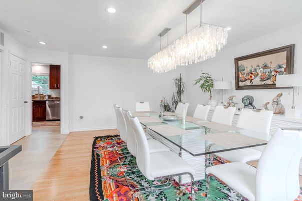 Chandelier, Dining room, Interior, Recessed Lighting, Wood Texture Flooring
