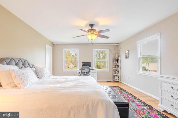 Bedroom, Home Office, Interior, Wood Texture Flooring