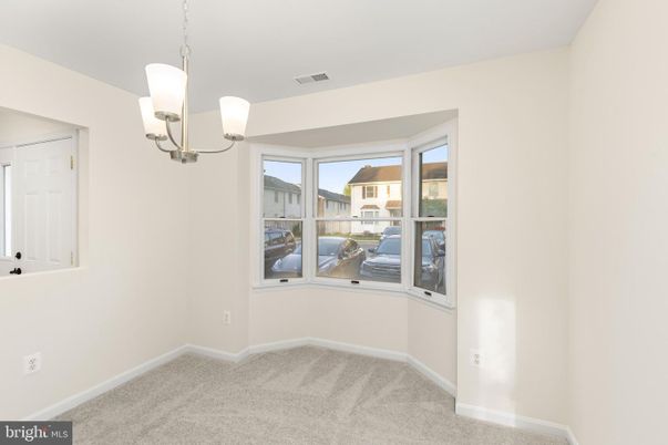 Empty room, Interior, Pendant Lights