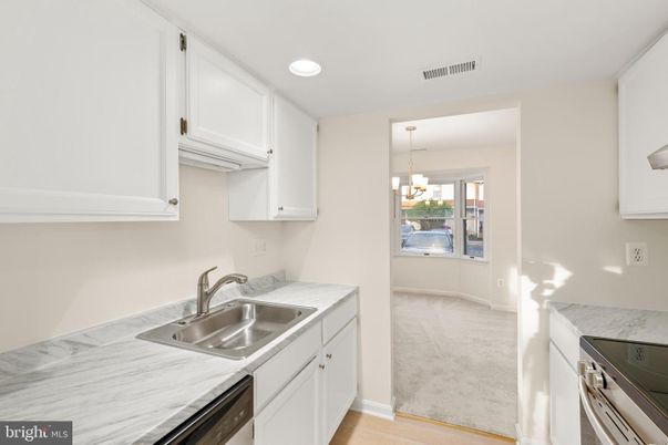 Chandelier, Interior, Kitchen, Recessed Lighting