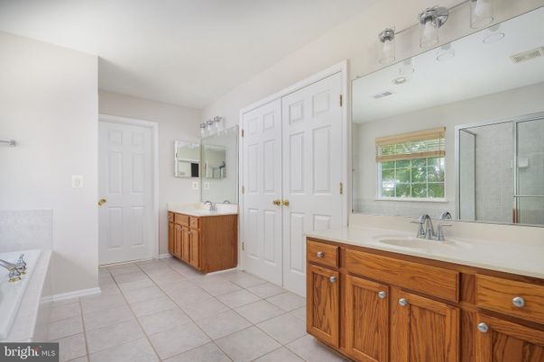 Bathroom, Dual Sink Vanities, Glass Shower, Interior