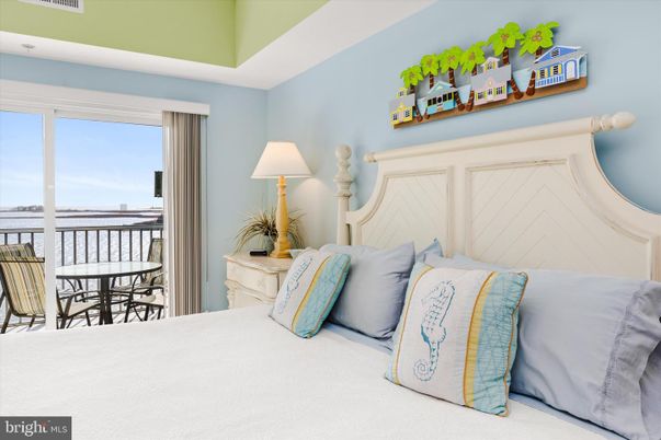 Bedroom, Interior, Water