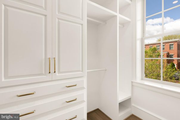Interior, Walk-in Closets