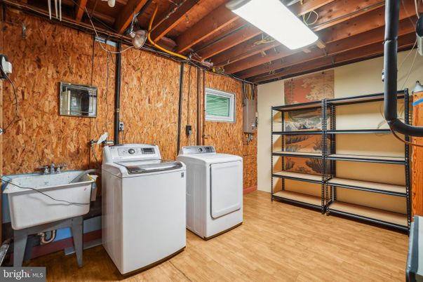 Interior, Washer, Wooden Beams, Wooden Ceilings, Wood Texture Flooring