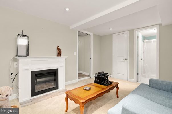 Fireplace, Interior, Living room, Recessed Lighting