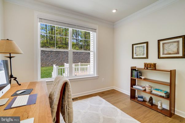 Home Office, Interior, Recessed Lighting, Wood Texture Flooring