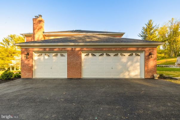 Detached Garage, Exterior