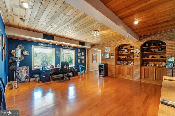 Home Office, Interior, Recessed Lighting, Stone Walls, Wooden Ceilings, Wood Texture Flooring