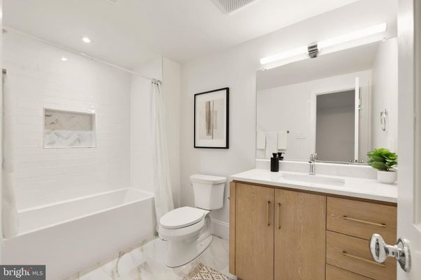 Bathroom, Interior, Marble, Recessed Lighting