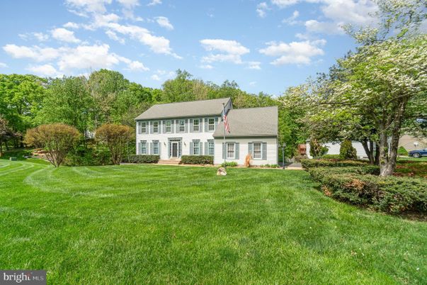 Backyard, Exterior, Facade, Cape Cod