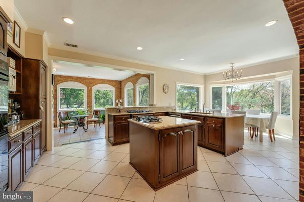 Chandelier, Dining room, Interior, Kitchen, Recessed Lighting