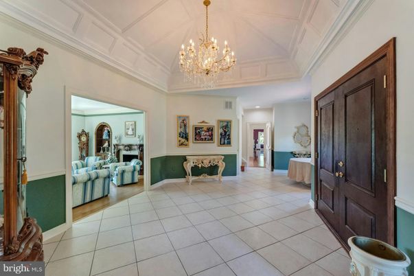 Chandelier, Interior, Recessed Lighting