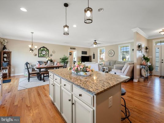 Chandelier, Dining room, Interior, Living room, Pendant Lights, Recessed Lighting, Wood Texture Flooring