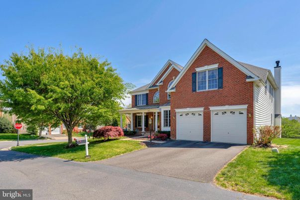 Attached, Exterior, Facade, Brick Facade, Brick Traditional