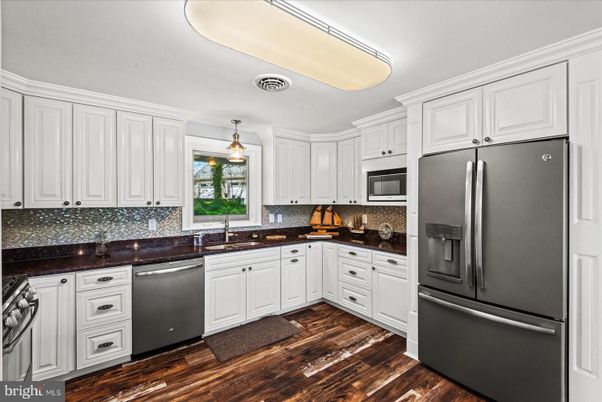 Interior, Kitchen, Pendant Lights, Stainless Steel Appliances, Wood Texture Flooring