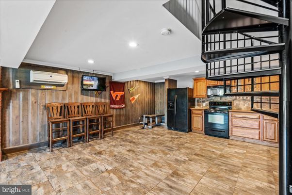 Interior, Kitchen, Recessed Lighting, Wooden Walls