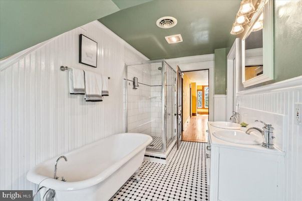 Bathroom, Free Standing Baths, Glass Shower, Interior