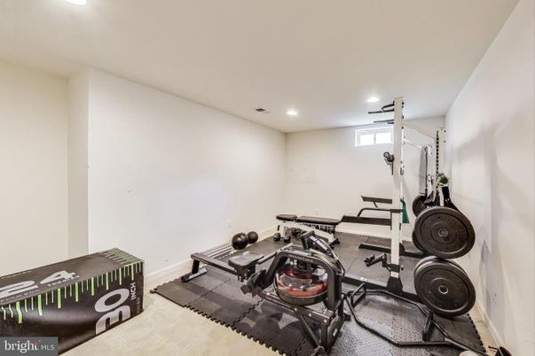 Fitness Equipment, Interior, Recessed Lighting